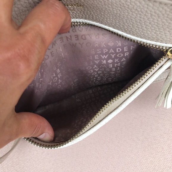 Kate Spade Pebble Leather Light Flesh Adjustable Strap Crossbody Bag 9”x10”x2” - Picture 3 of 16
